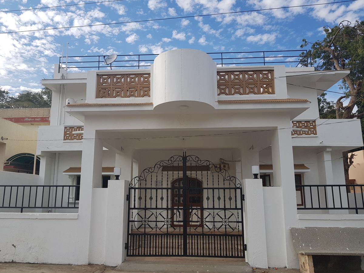 Happy Home Bhuj Ngoại thất bức ảnh